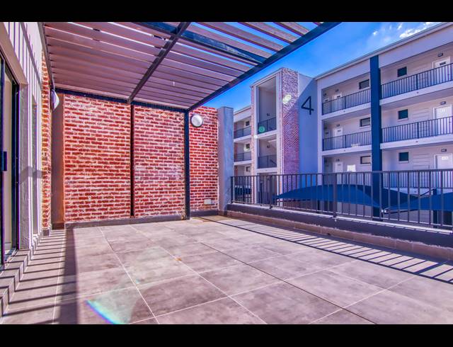 2 BEDROOM APARTMENT RENTED IN BRYANSTON